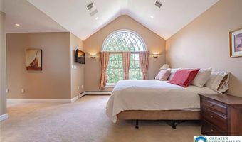 6958 Lehigh Ct, Allentown, PA 18106