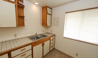 542 PACIFIC Ave, Brookings, OR 97415