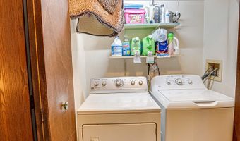 1715 Riverwood Dr, Algonquin, IL 60102