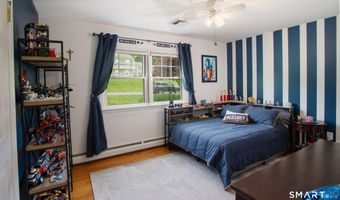 11 Whippoorwill Rd, Bethel, CT 06801