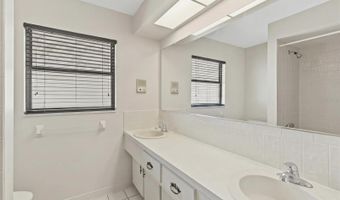 921 BIRDIE Way, Apollo Beach, FL 33572