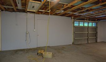 914 Thelma St, Benton, AR 72015