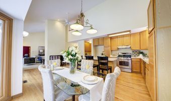 825 Brookside Dr, Ann Arbor, MI 48105