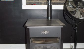 16 Vilas Rd, Alstead, NH 03602