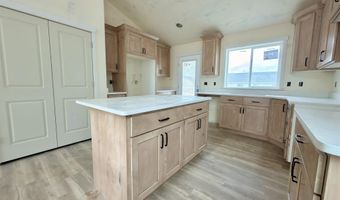 1082 Alpine Ave, Chubbuck, ID 83202