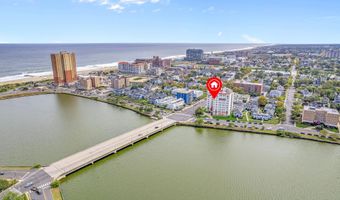 400 Deal Lake Dr 7J, Asbury Park, NJ 07712