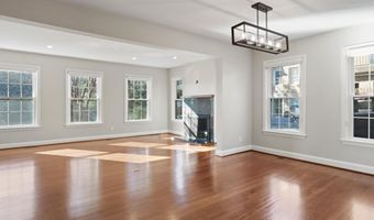 33 W DEL RAY, Alexandria, VA 22301