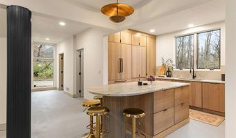 8830 NW 35th St, Ankeny, IA 50023