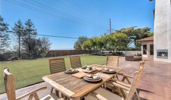 3181 Goldenspur Dr, Camarillo, CA 93010