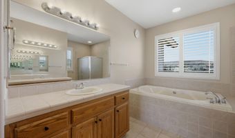 680 Buckskin Dr, Fernley, NV 89408