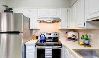 2607 ARLINGTON Blvd 101, Arlington, VA 22201