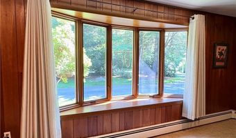 33 MaryAnn Dr, Exeter, RI 02822