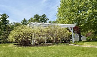 20 Springbrook Dr, Belfast, ME 04915