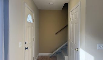 1434 Ohio St, Bangor, ME 04401