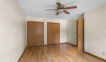 135 Knollwood St W, Annandale, MN 55302
