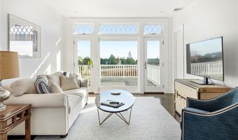 150 Boston Neck Rd, Narragansett, RI 02882