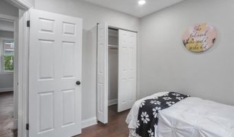 5623 EADS St NE, Washington, DC 20019