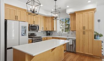 223 E 2050 N, Centerville, UT 84014