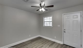 1022 Red Oak Dr, Brandon, MS 39042