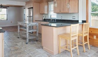 84 Wales St, Cranston, RI 02920