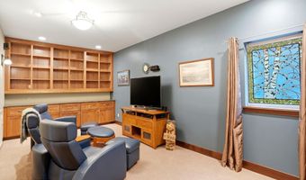 34683 Eklutna Lake Rd, Chugiak, AK 99567