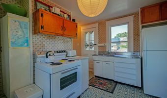 338 MARKET St, Lewes, DE 19958