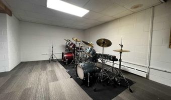 2682 Elmwood, Adrian, MI 49221