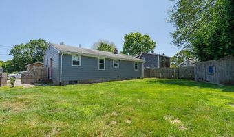 47 Planet Ave, East Providence, RI 02915