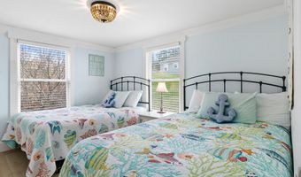 55 Wonderview Cir, Belfast, ME 04915
