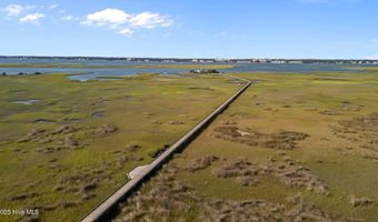 101 Bay Ridge Dr, Atlantic Beach, NC 28512