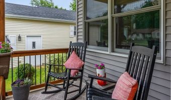 10118 Lund Ave, Algonquin, IL 60102
