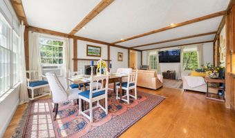 50 0 Indian Trl, Barnstable, MA 02630