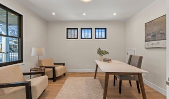 415 N Haddow Ave, Arlington Heights, IL 60004