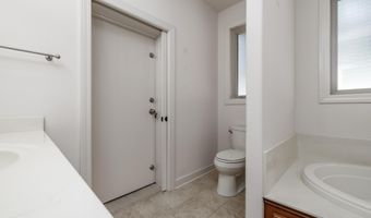 15 Binefar Ln, Hot Springs Village, AR 71909