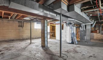 3049 Cleveland Ave, Columbus, OH 43224