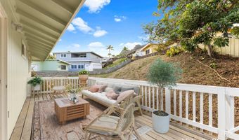 368 Keolu Dr, Kailua, HI 96734