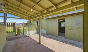 320 W Lanai St, Kahului, HI 96732