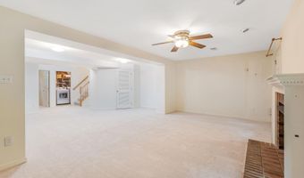 7716 EFFINGHAM Sq, Alexandria, VA 22315
