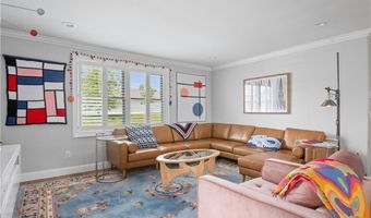 40 Kettle Point Ave, East Providence, RI 02914
