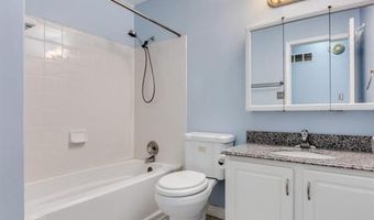 292 Brightfield Dr, Ballwin, MO 63021