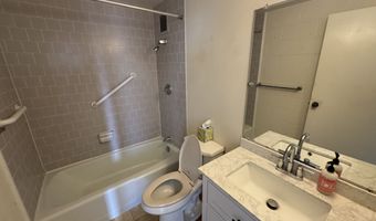 1875 KALANIANAOLE St 604, Hilo, HI 96720