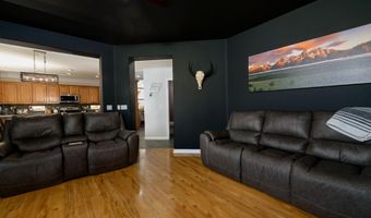 908 Lakeview Dr, Dayton, NV 89403