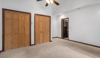 1324 W WASHINGTON St, Appleton, WI 54914