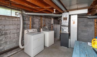 9 Campagna Dr, Albany, NY 12205