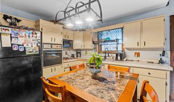 106 DK Ranch Ln, Ashland, KY 41102