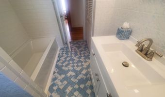 38 Summit Ave Apt 2, Albany, NY 12209