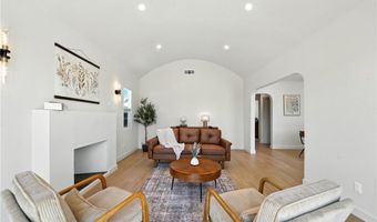 1543 79TH St, Los Angeles, CA 90047