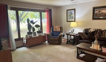 107 Golf Course Dr, Armstrong, IA 50514