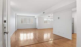 5340 HOLMES RUN Pkwy 904, Alexandria, VA 22304