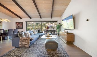 2522 Zorada Dr, Los Angeles, CA 90046